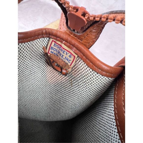90s Dooney & Bourke Cabriolet British Brown Perforated Leather Satchel Shoulder - Picture 9 of 10